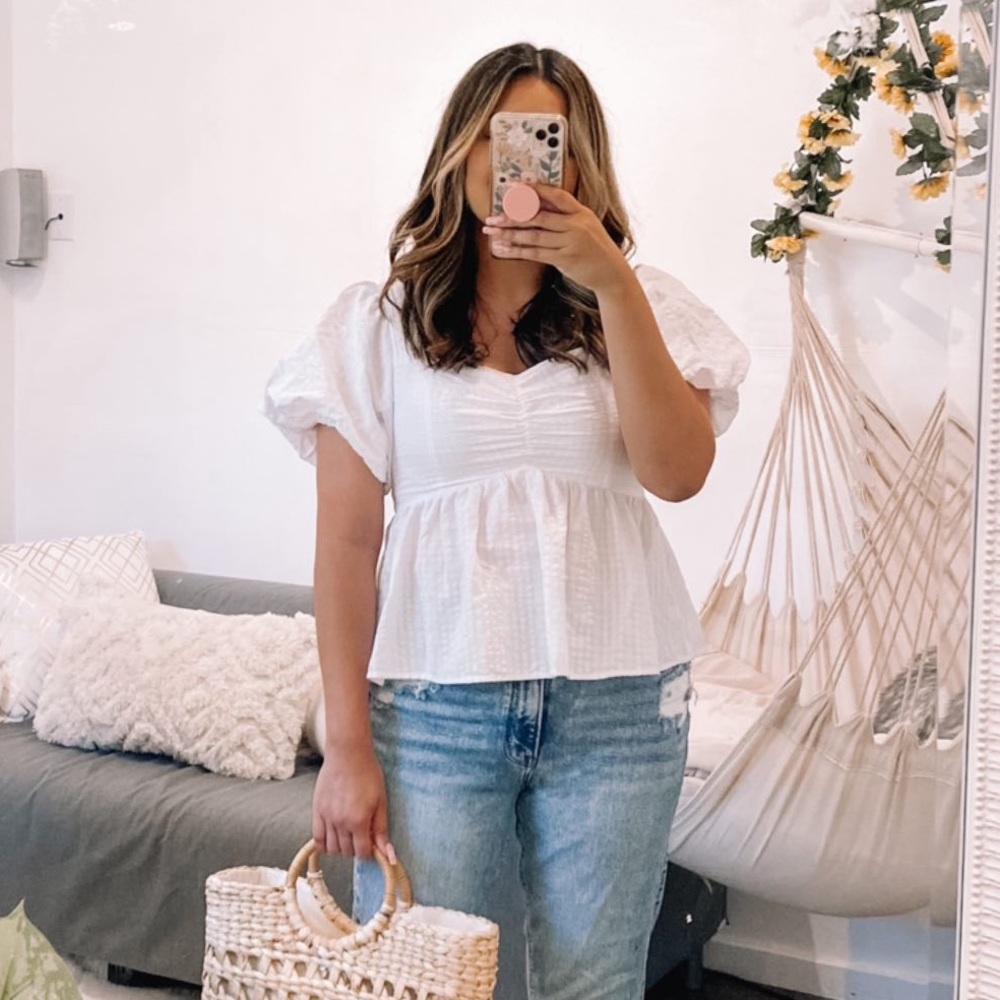 Puff sleeve top